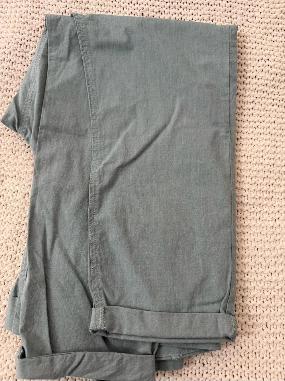 GAP Women’s Broken in straight Chinos in light denim NWT - Picture 2 of 5